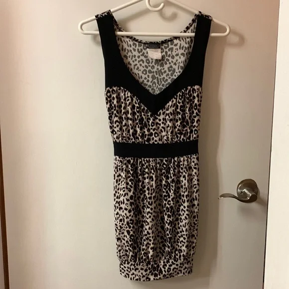 Leopard Tank-top - Picture 1 of 6